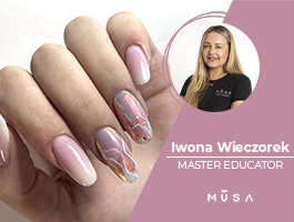 Video tutorial ricostruzione unghie con nail form - Master Musa Iwona Wieczorek